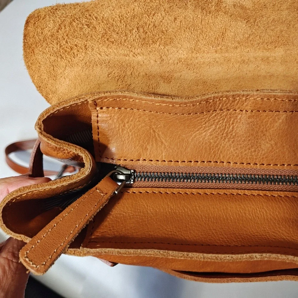 Old Trend Lawnwood Leather Backpack Large Ginger Tan Modern Vintage Rucksack